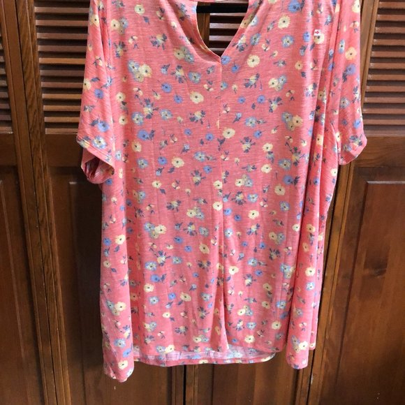 Lane Bryant Swing Diamond Back Swing Tee 26 28 NWT - Picture 4 of 10